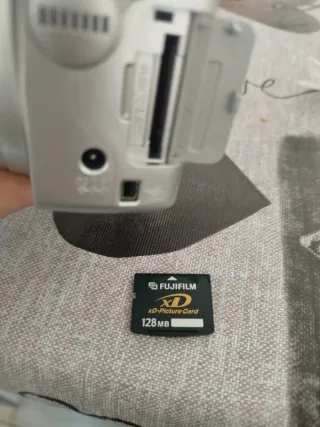 Cámara fotos digital Fujifilm finepix S304