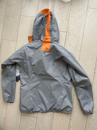 Chaqueta impermeable HAGLOFS Gore tex. Talla L