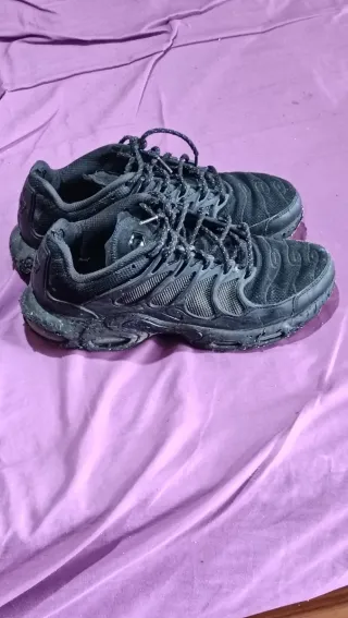 Nike Air Max Ishod (Talla 45.5)