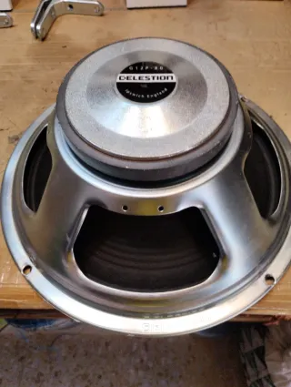 ALTAVOZ CELESTION GUITARRA