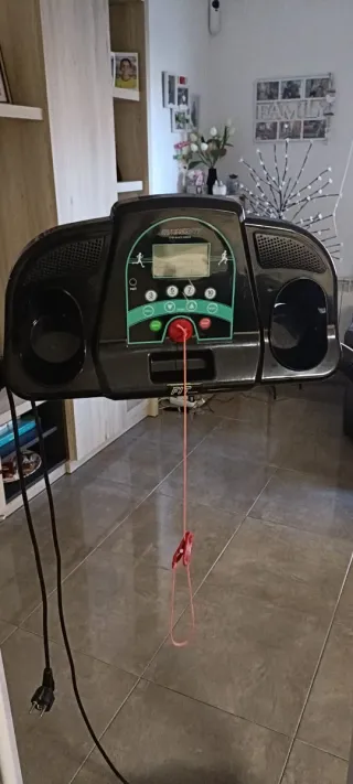 Cinta de Correr Cecotec 1000W