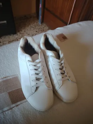 Zapatillas blancas
