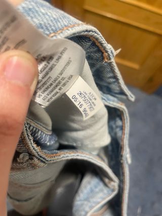 Pantalones rotos American Eagle