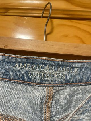 Pantalones rotos American Eagle