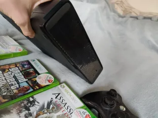 Xbox 360 Slim + 9 juegos + mando