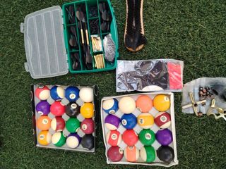 Juego Bolas Billar y Dardos
