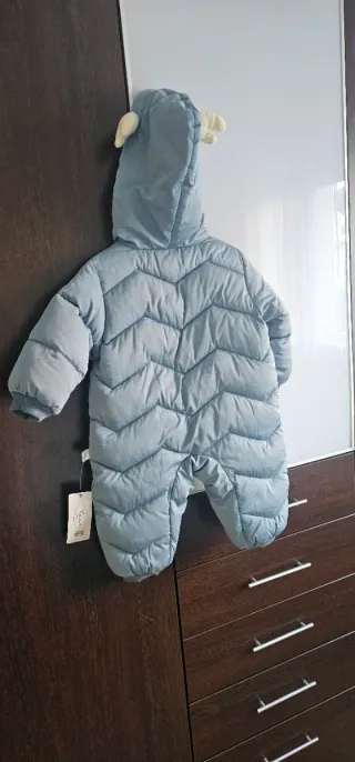 Buzo infantil azul con dibujos