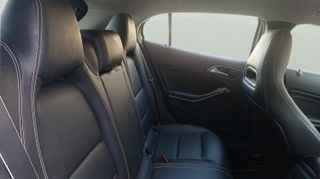 Mercedes-Benz GLA 180 90 kW (122 CV)