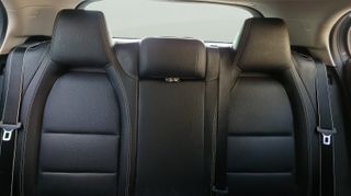 Mercedes-Benz GLA 180 90 kW (122 CV)