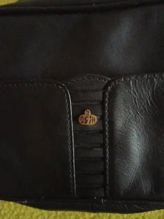 Borsetta tracolla vera pelle nera vintage