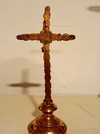 Crucifijo de mesa altar xix