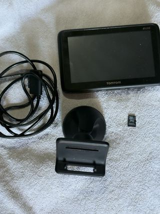 Tomtom GPS y muchas funciones como nuevo
