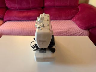 Máquina de coser Home
