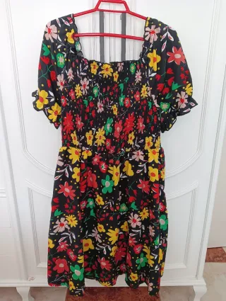 Vestido estampado flores negro