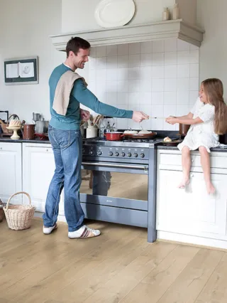 Instalador profesional tarima y suelo laminado