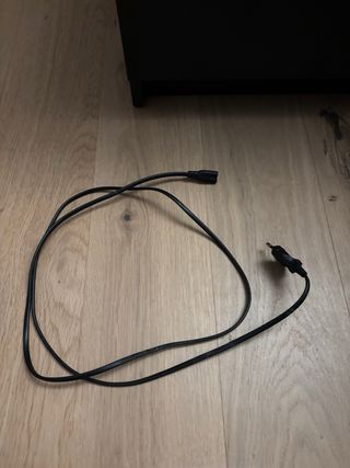 PS4 en muy buen estado + 2 mandos + 3 juegos