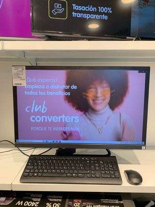 Ordenador AIO Lenovo Negro