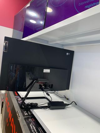 Ordenador AIO Lenovo Negro