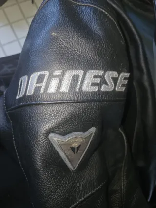 Traje Dainese 2 Piezas Talla 56 en perfecto estado