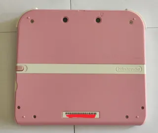 Nintendo 2DS Rosa y Blanca + 3 juegos fisicos