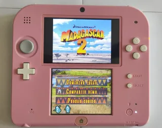 Nintendo 2DS Rosa y Blanca + 3 juegos fisicos