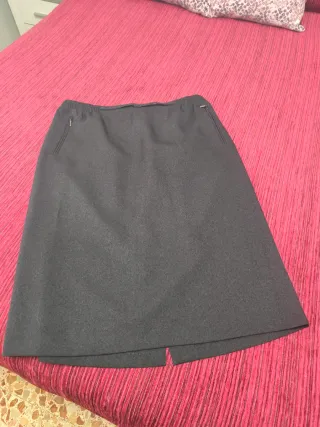 Falda gris sin estrenar Talla 44