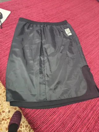 Falda gris sin estrenar Talla 44