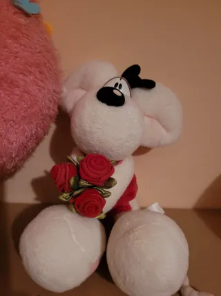Peluche Diddl con rose