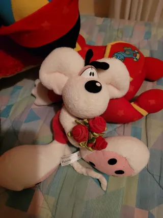 Peluche Diddl con rose