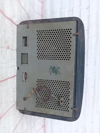 Radio antigua de válvulas