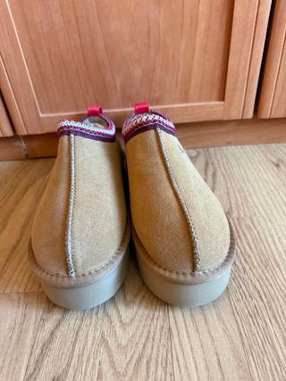 UGG Pantuflas Marrones Talla 40