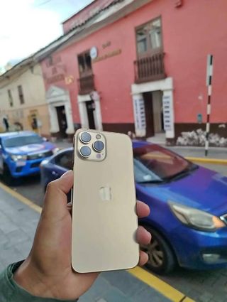 iPhone 13 Pro Max Oro