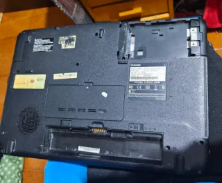 Portátil Fujitsu Negro