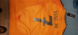 Camiseta Vinicius Jr Adidas Naranja Talla L