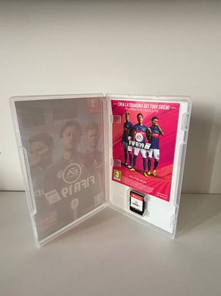 Nintendo Switch completa di accessori e Controller