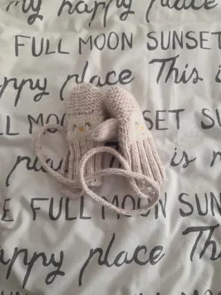 Manoplas bebé niña rosa y blanco