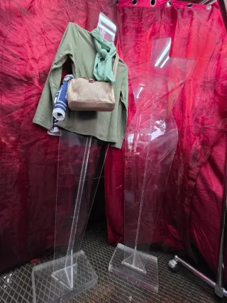 Maniquíes Acrílicos Invisibles