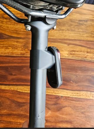 Soporte Tija Aero -  Garmin Varia Radar RTL515