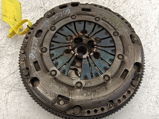 KIT EMBRAGUE VOLKSWAGEN GOLF V (1K1)(10.2003) BKC