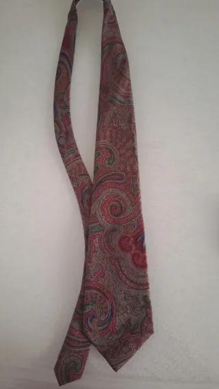 Cravatta uomo fantasia paisley rossa