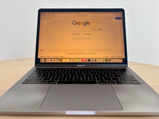 MacBook Pro 13 2018 Touch Bar. 512 GB.