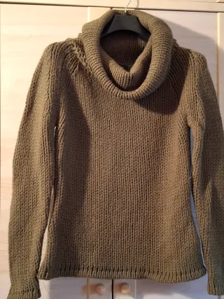 Jersey cuello vuelto grueso verde oliva