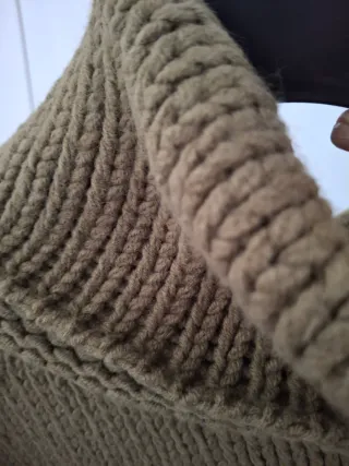 Jersey cuello vuelto grueso verde oliva