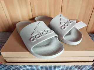 Chanclas Adidas Adilette Aqua Gris Talla 42