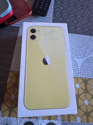 iPhone 11 Giallo