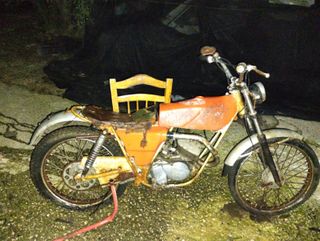 Moto Enduro para restaurar,llamara al 642057301