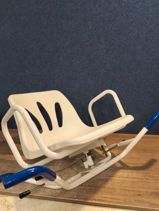 Mobiclinic Silla de baño giratoria Lago Reposabraz