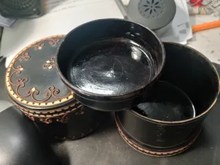 Caixa lacada Birmanesa