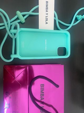 Funda iPhone 11 con cordón BIMBA Y LOLA