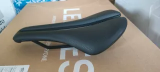 Sillín Bontrager Aeolus Comp 250x145